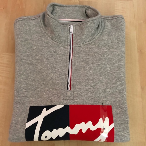 ⭐️Hilfiger men’s 1/4 zipped sweatshirt - Picture 7 of 8